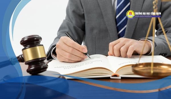 Featured image for: Học ngành luật có khó không? Giải mã những thách thức và cơ hội cho tân sinh viên