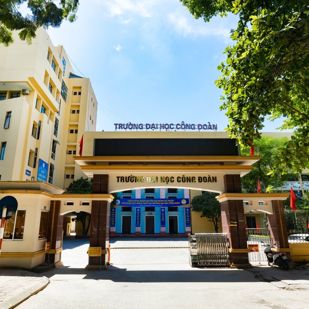 Ảnh giảng viên: Giảng viên chất lượng