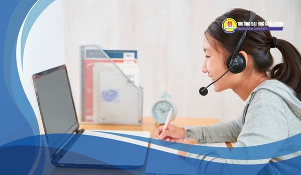 Featured image for: Chi phí học đại học từ xa có đắt không? Các yếu tố ảnh hưởng đến mức học phí