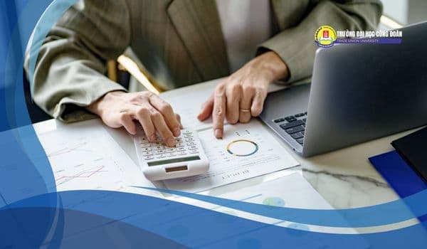 Featured image for: Chương trình đào tạo quản trị nhân lực và sự đa dạng trong các hình thức học hiện nay